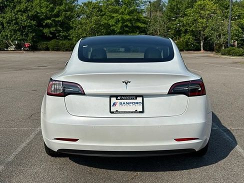 Used 2021 Tesla Model 3 Standard Range Plus RWD image 4