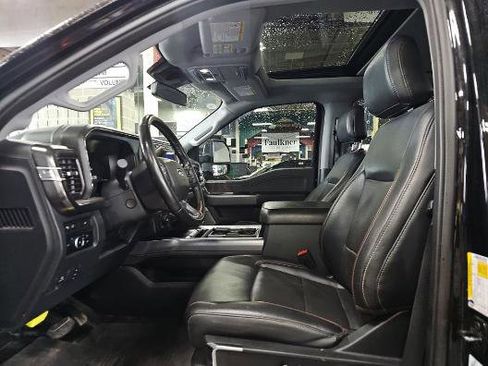 Used 2024 Ford F250 Lariat w/ Sport Appearance Package AWD/4WD image 3