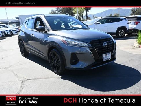 Used 2022 Nissan Kicks SR FWD image 3