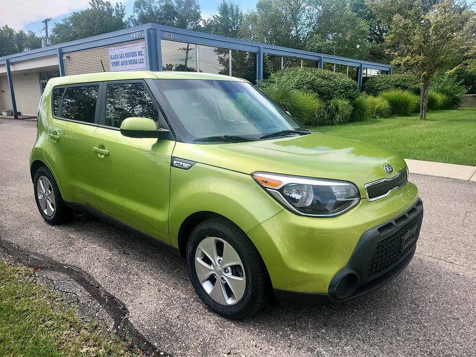 Used 2016 Kia Soul w/ Convenience Package FWD image 1