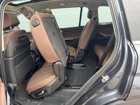 Used 2020 BMW X7 xDrive50i w/ Cold Weather Package image 12