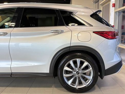 Used 2020 INFINITI QX50 Luxe AWD/4WD image 9