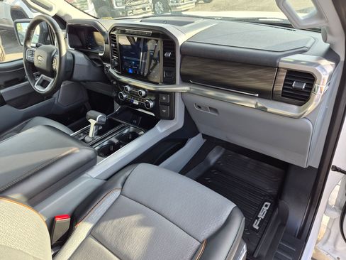 Used 2024 Ford F150 Lariat w/ Tow/Haul Package AWD/4WD image 33