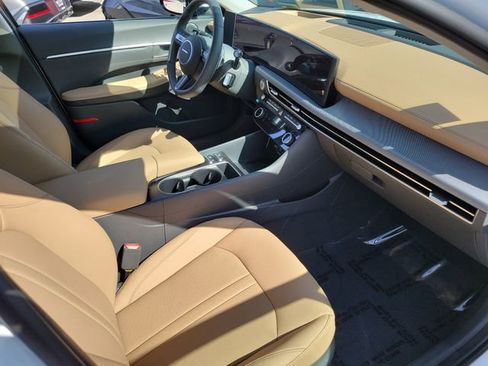 New 2025 Hyundai Sonata Limited FWD image 19