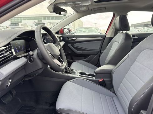 New 2026 Volkswagen Jetta SE FWD image 11