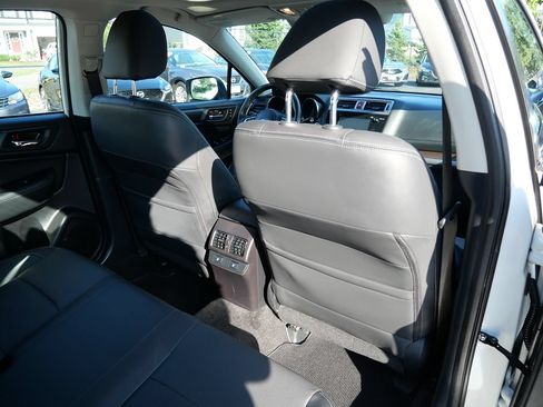 Used 2015 Subaru Legacy 2.5i Limited AWD/4WD image 29