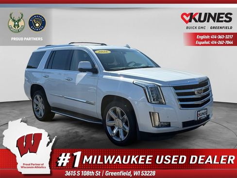 Used 2016 Cadillac Escalade Luxury AWD/4WD image 1