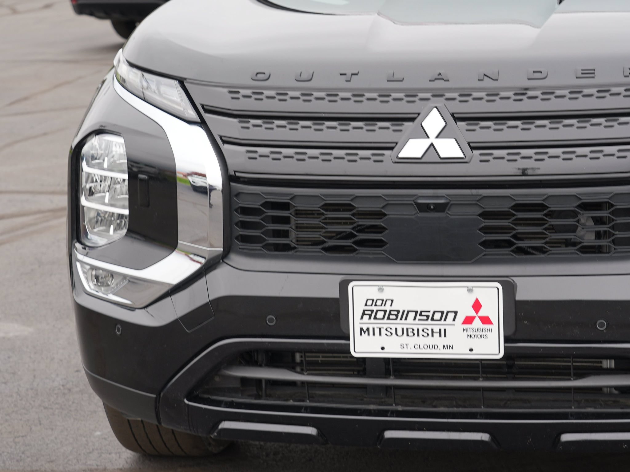 Used 2023 Mitsubishi Outlander SE Black Edition AWD/4WD image 10