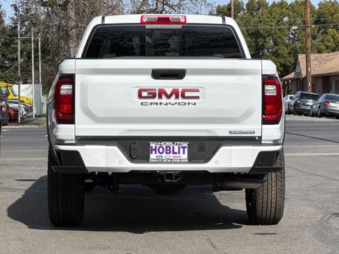 New 2026 GMC Canyon Elevation image 4