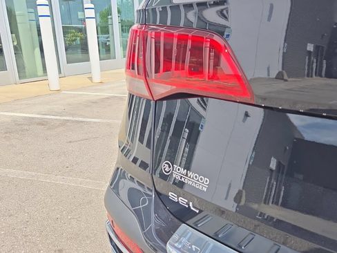 Certified 2023 Volkswagen Taos SEL AWD/4WD image 9