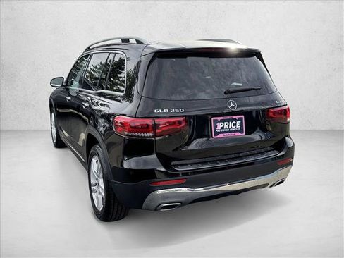 Used 2023 Mercedes-Benz GLB 250 4MATIC image 5