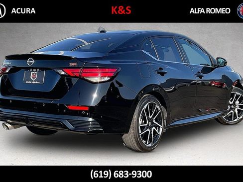 Used 2025 Nissan Sentra SR FWD image 37
