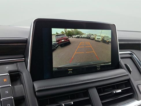 Used 2024 Chevrolet Suburban LT AWD/4WD image 45