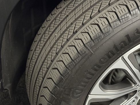 Certified 2024 Mercedes-Benz GLC 300 image 20