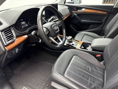 Used 2023 Audi Q5 2.0T Premium w/ Convenience Package AWD/4WD image 6