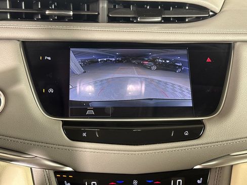 Used 2025 Cadillac XT5 Premium Luxury FWD image 30