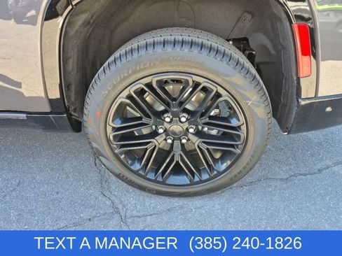 New 2026 Jeep Grand Wagoneer Limited image 8