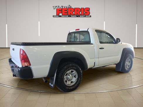 Used 2013 Toyota Tacoma 4x4 Regular Cab image 5