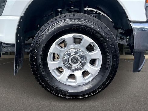 Used 2024 Ford F350 XLT w/ FX4 Off-Road Package image 36