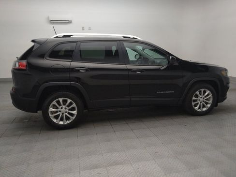 Used 2021 Jeep Cherokee Latitude FWD image 10