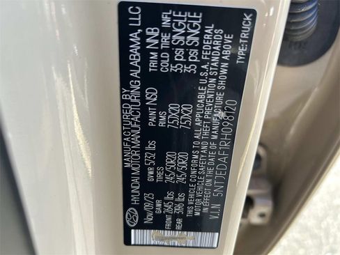 Used 2024 Hyundai Santa Cruz Limited image 32