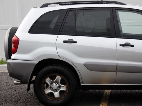 Used 2005 Toyota RAV4 4WD image 18