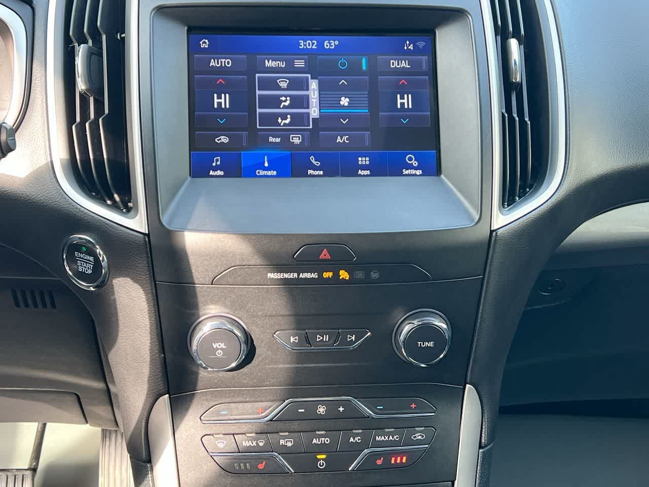 Used 2020 Ford Edge SEL AWD/4WD image 19