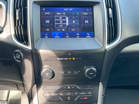 Used 2020 Ford Edge SEL AWD/4WD image 19