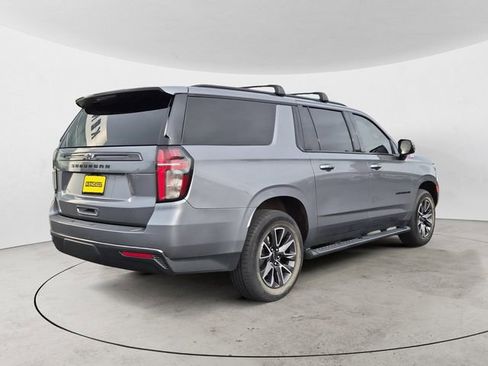 Used 2022 Chevrolet Suburban Z71 w/ Z71 Off-Road Package image 5