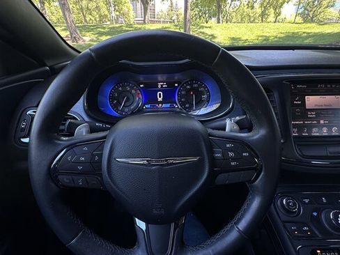 Used 2015 Chrysler 200 S FWD image 14