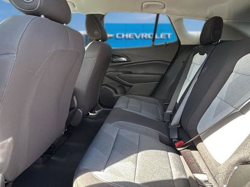 New 2026 Chevrolet Trax LS w/ LS Convenience Package FWD image 28