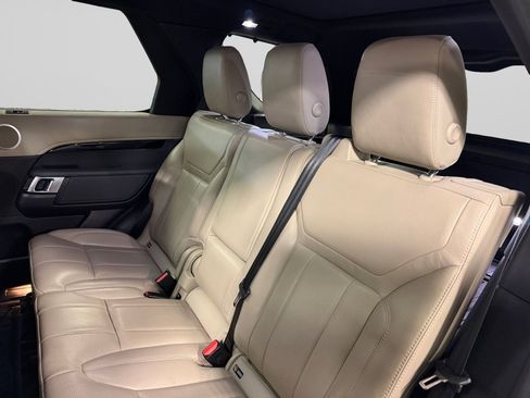 Used 2018 Land Rover Discovery SE AWD/4WD image 21