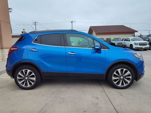 Used 2018 Buick Encore Essence image 4