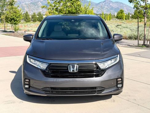 Used 2021 Honda Odyssey Elite image 2