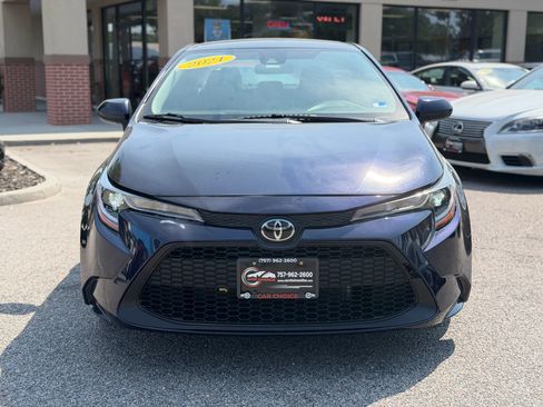 Used 2021 Toyota Corolla LE FWD image 3