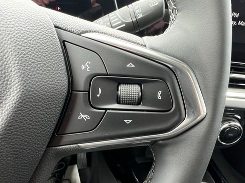 New 2026 Chevrolet Trax ACTIV w/ Sunroof Package FWD image 37