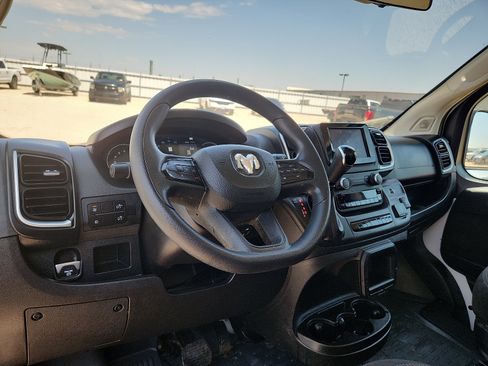 Used 2024 RAM ProMaster 2500 w/ Quick Order Package 22G SLT FWD image 11