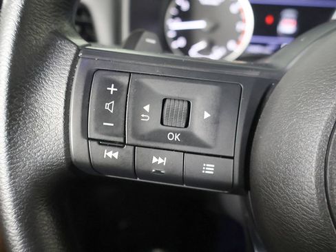 Used 2024 Nissan Rogue S AWD/4WD image 34