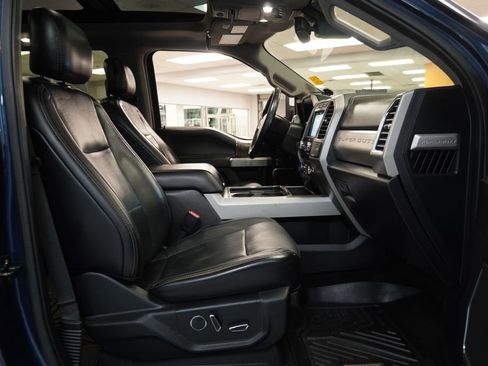 Used 2017 Ford F250 Lariat w/ Lariat Ultimate Package image 36