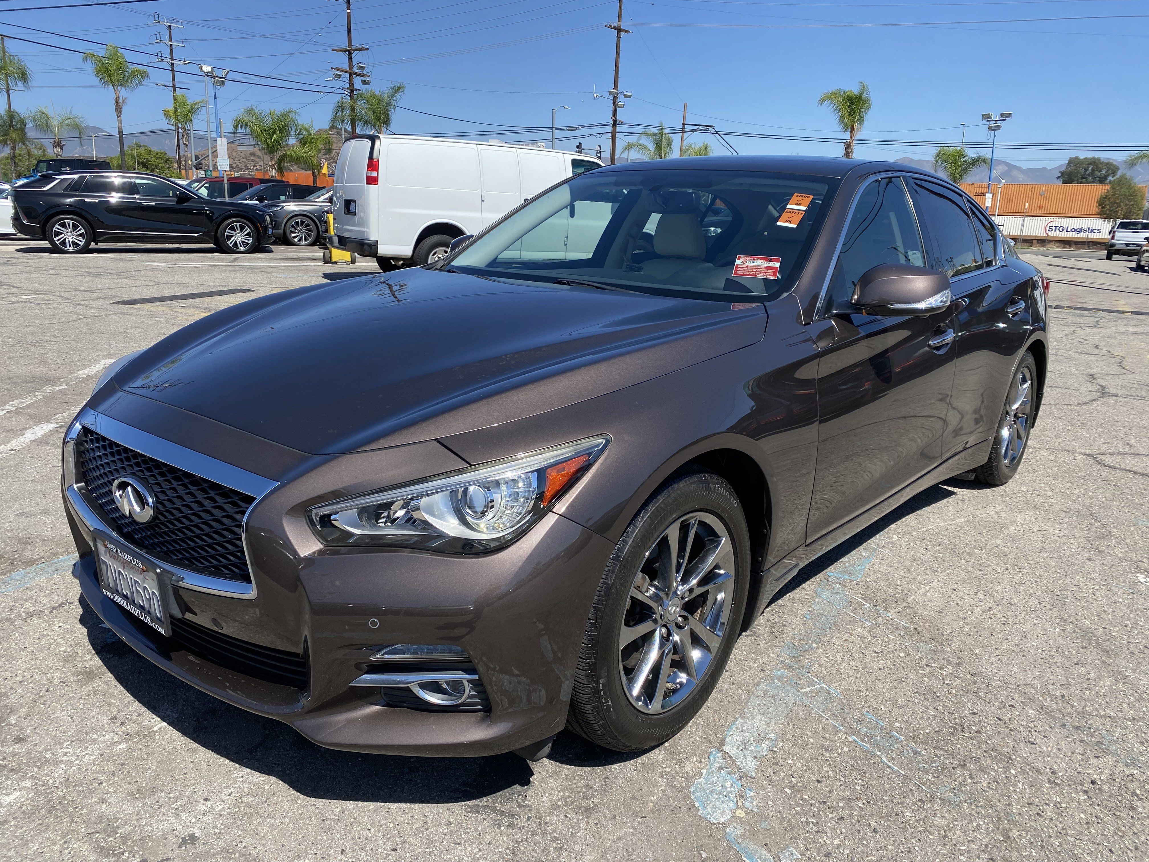 Used 2015 INFINITI Q50 Premium w/ Deluxe Touring Package AWD/4WD image 2