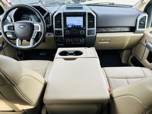 Used 2020 Ford F150 Lariat w/ Trailer Tow Package image 24