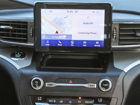 Used 2020 Ford Explorer XLT w/ Equipment Group 202A image 18