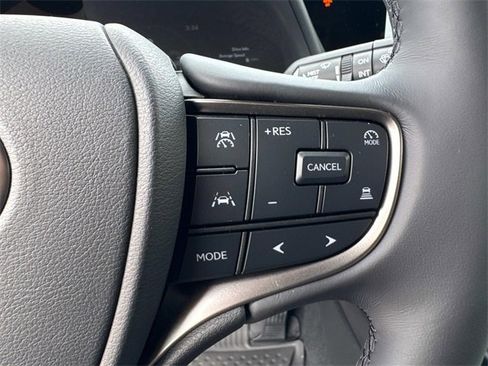 New 2025 Lexus UX 300h AWD image 29