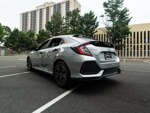 Used 2018 Honda Civic EX image 6