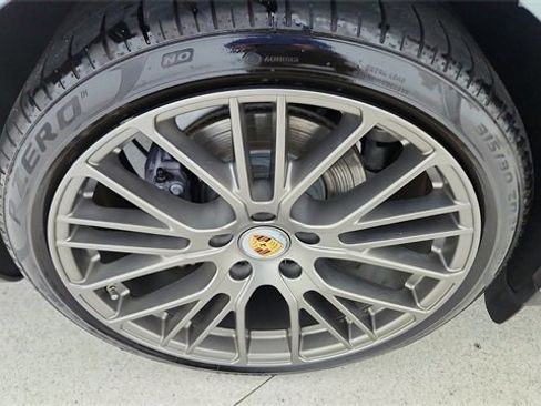 Used 2023 Porsche Panamera Platinum Edition image 57