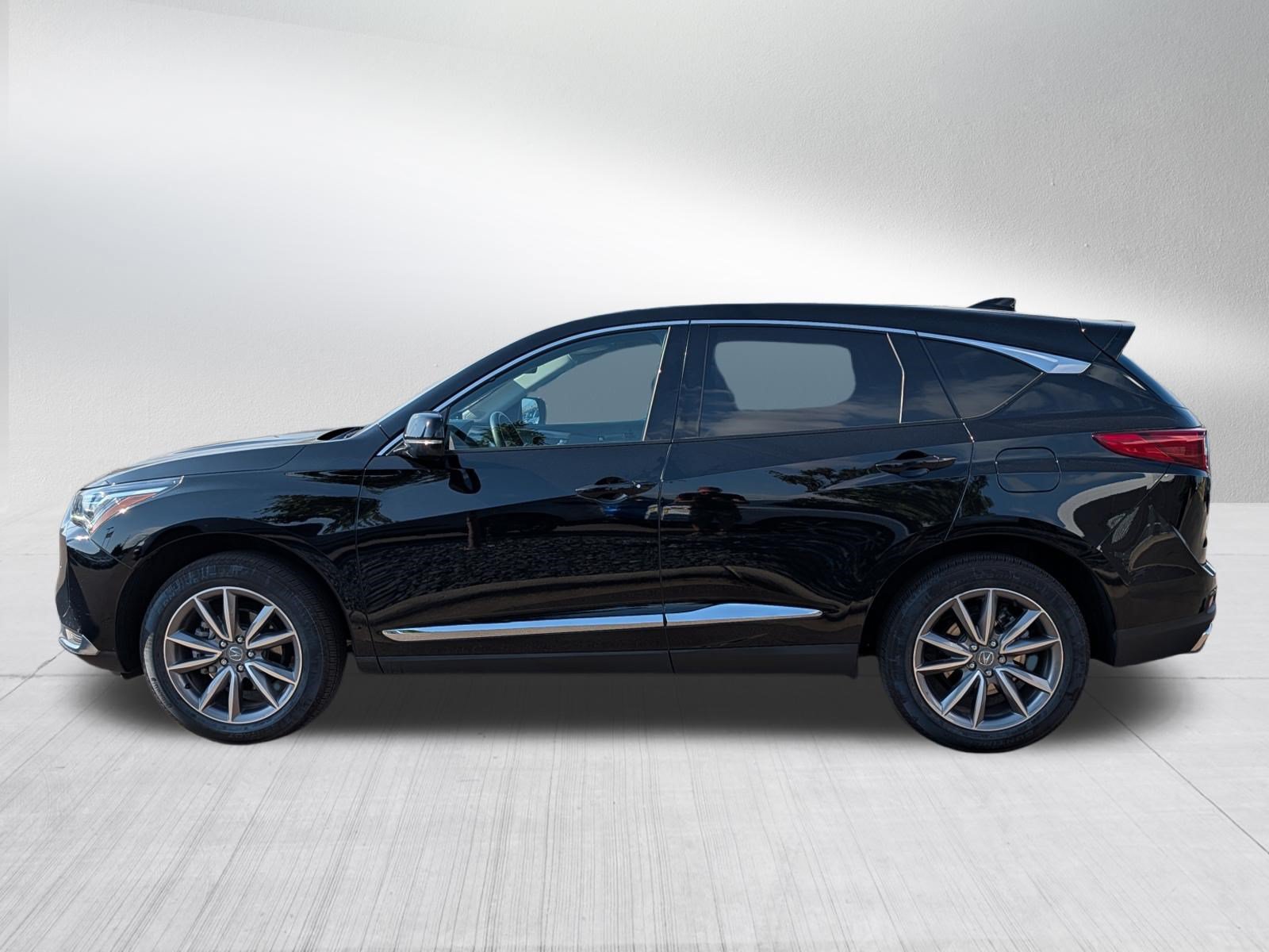 Certified 2024 Acura RDX w/ Technology Package AWD/4WD image 4