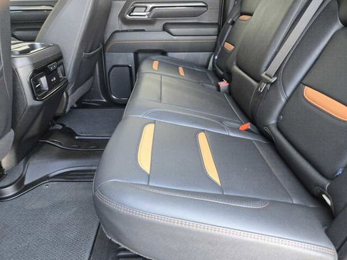 Certified 2025 GMC Sierra 2500 AT4 w/ Technology Package image 28