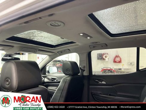 Used 2020 GMC Acadia SLT w/ Driver Alert Package II image 16