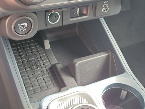 New 2025 Ford Maverick Lobo AWD/4WD image 37