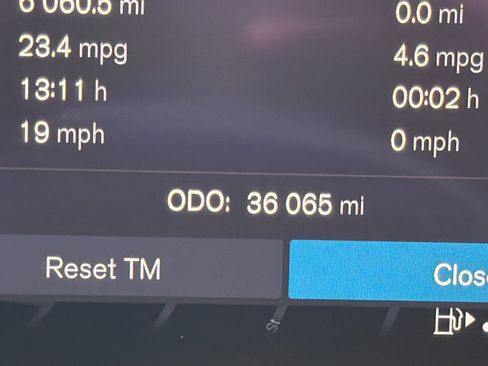 Used 2023 Volvo XC60 B5 Plus w/ Climate Package image 36